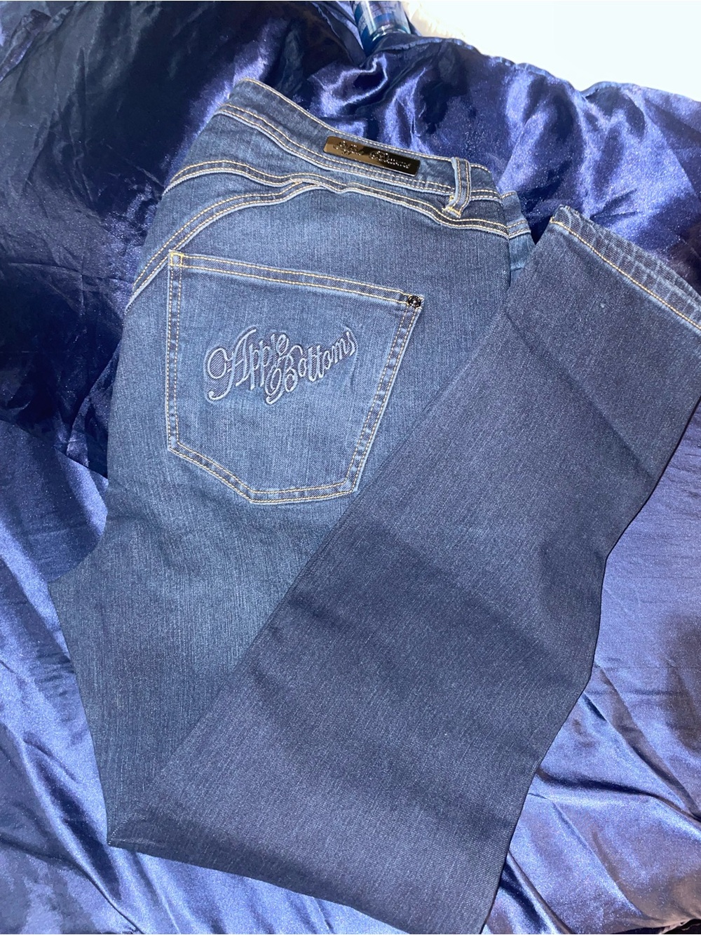 Apple bottoms Dark Indigo skinny Jeans with Embroidered Back Pocket